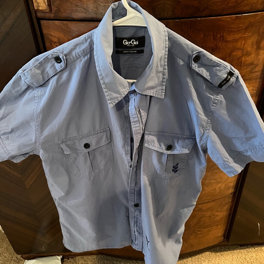 Gio Goi blue button down